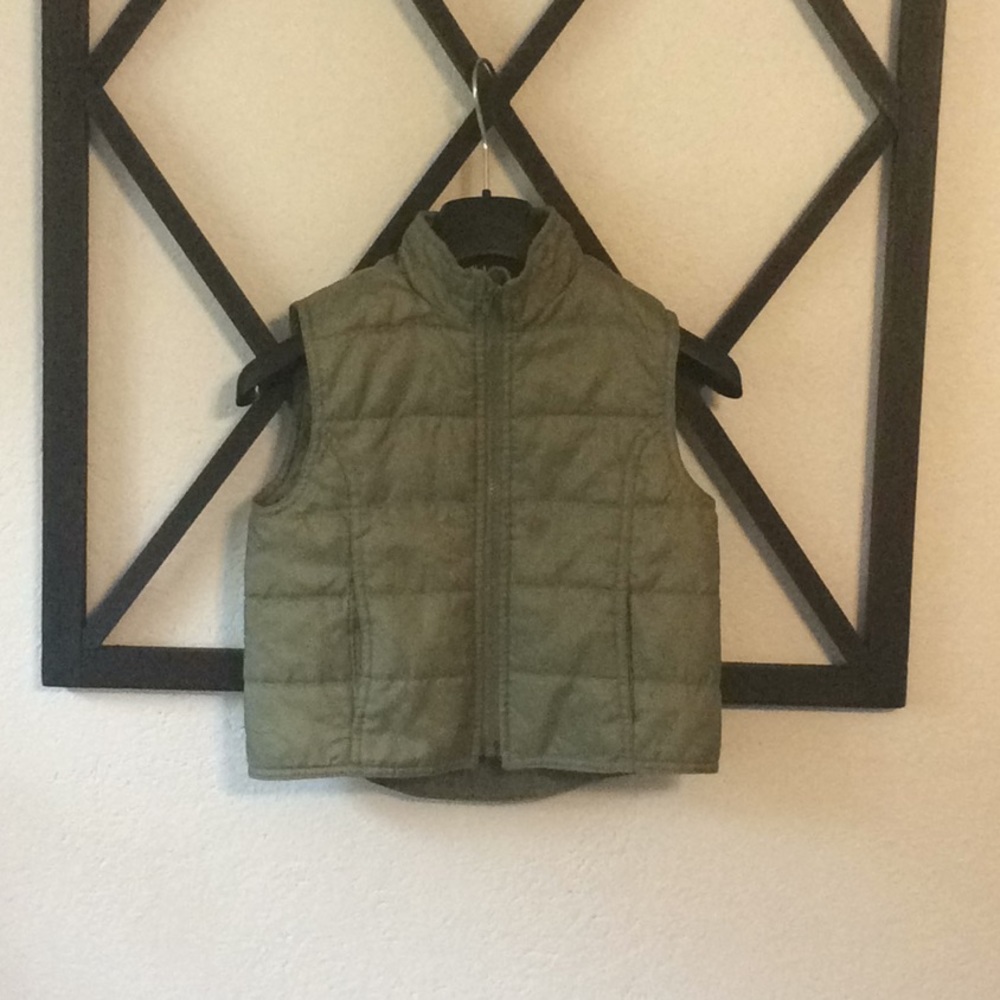 Gap girls olive  vest